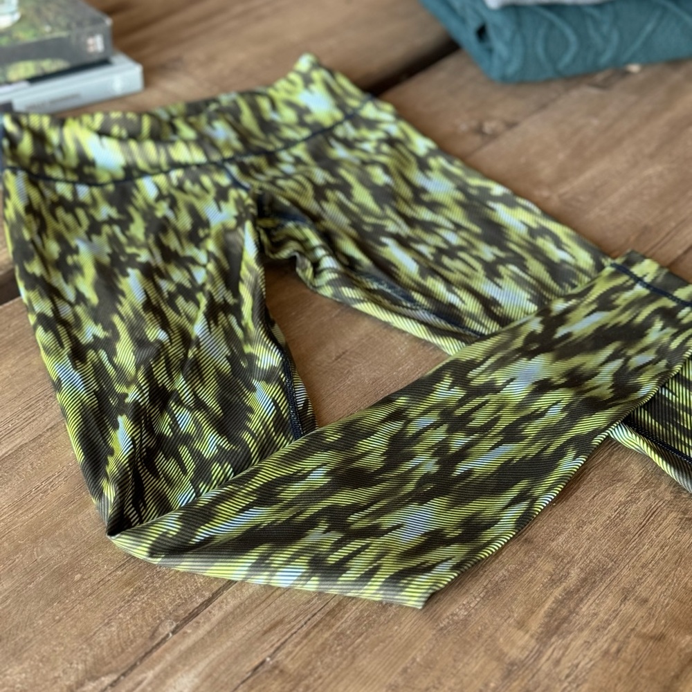 Lululemon Women’s Leggings - Size 4